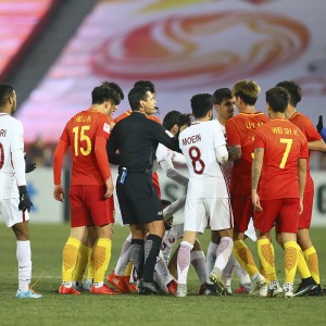 互动娱乐平台-足球比赛强强对决,赛场紧张刺激怎么办