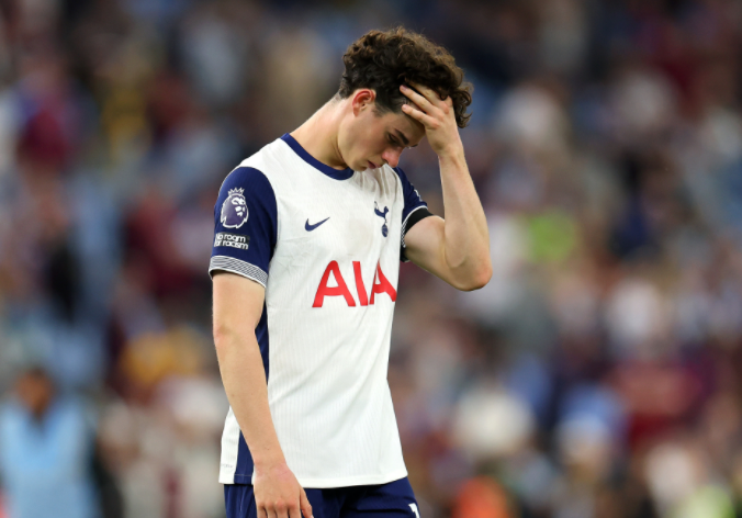 关于曼联主场击败切尔西，赛季前途光明的信息